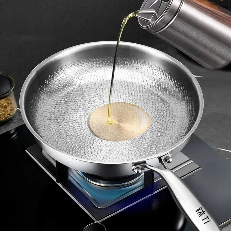 German Titanium Steel Frying Pan Uncoated Non Stick Pan Fish Scale Hammer Pattern Household Steak Frying Pan Kitchen Cookware