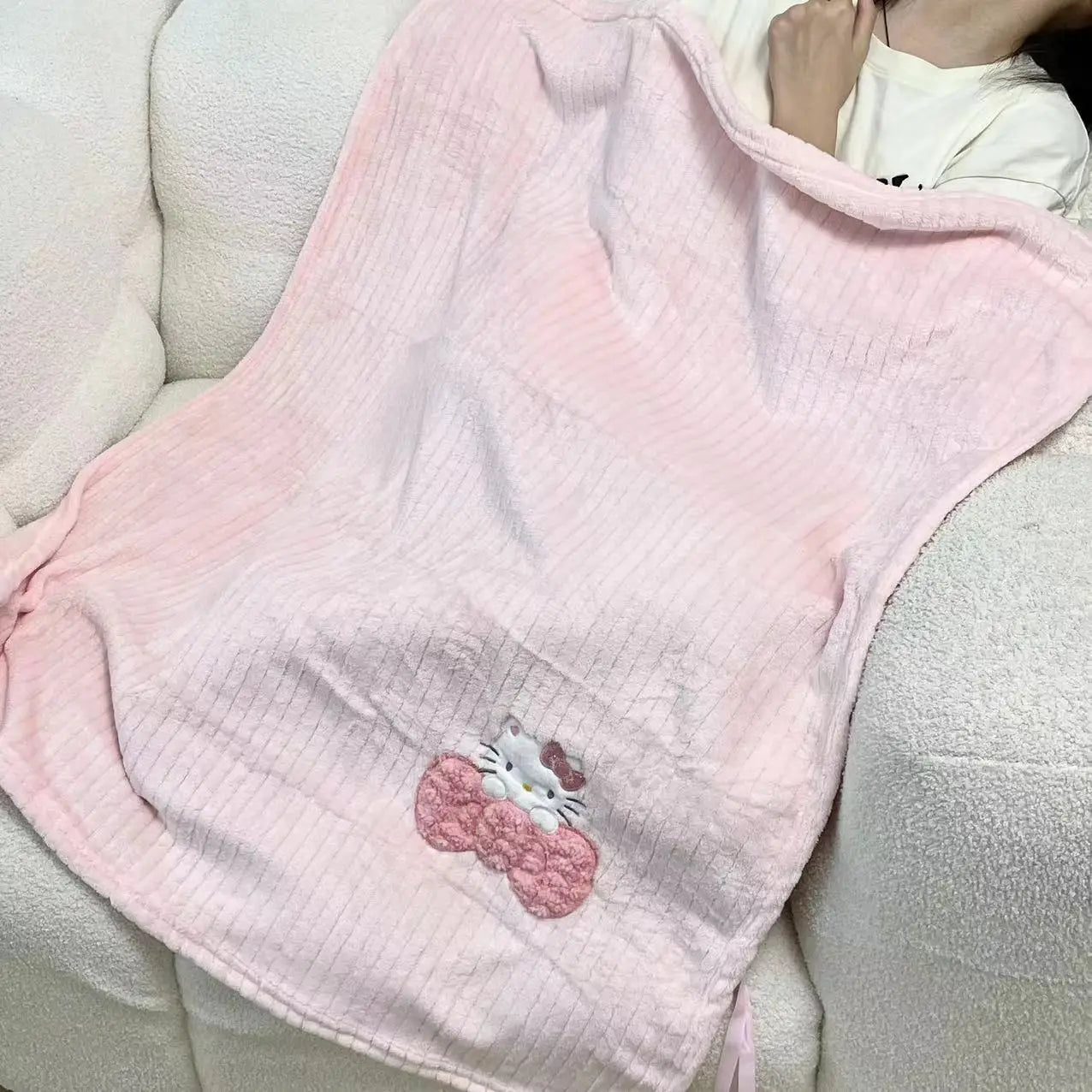 Cute Kuromi My Melody Blanket Travel Nap Flannel Blanket Cinnamoroll Hello Kitty Warm Leg Blanket Bedroom Office Girl Child