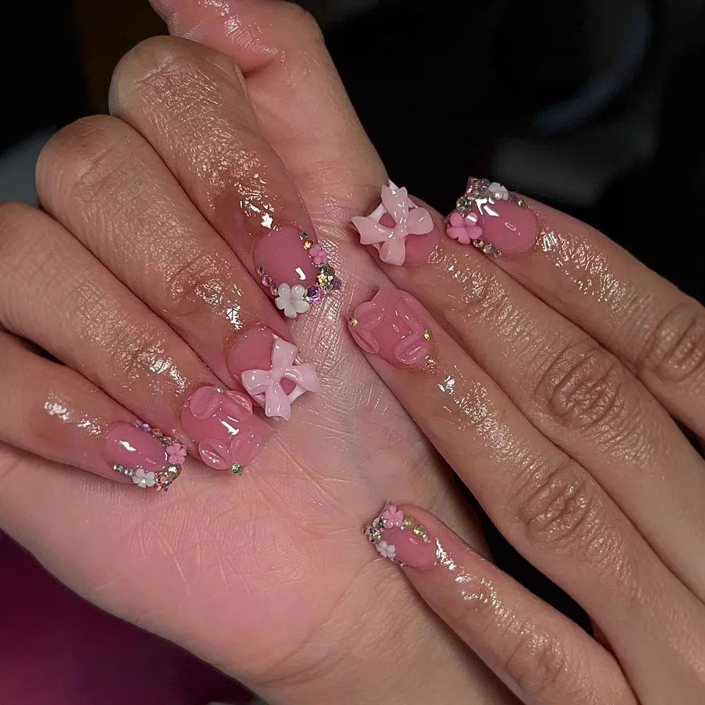 10Pcs Press on Nails Short Square Head Fake Nails with Flower Rhinestone Design Wearable Finished False Nail Tips