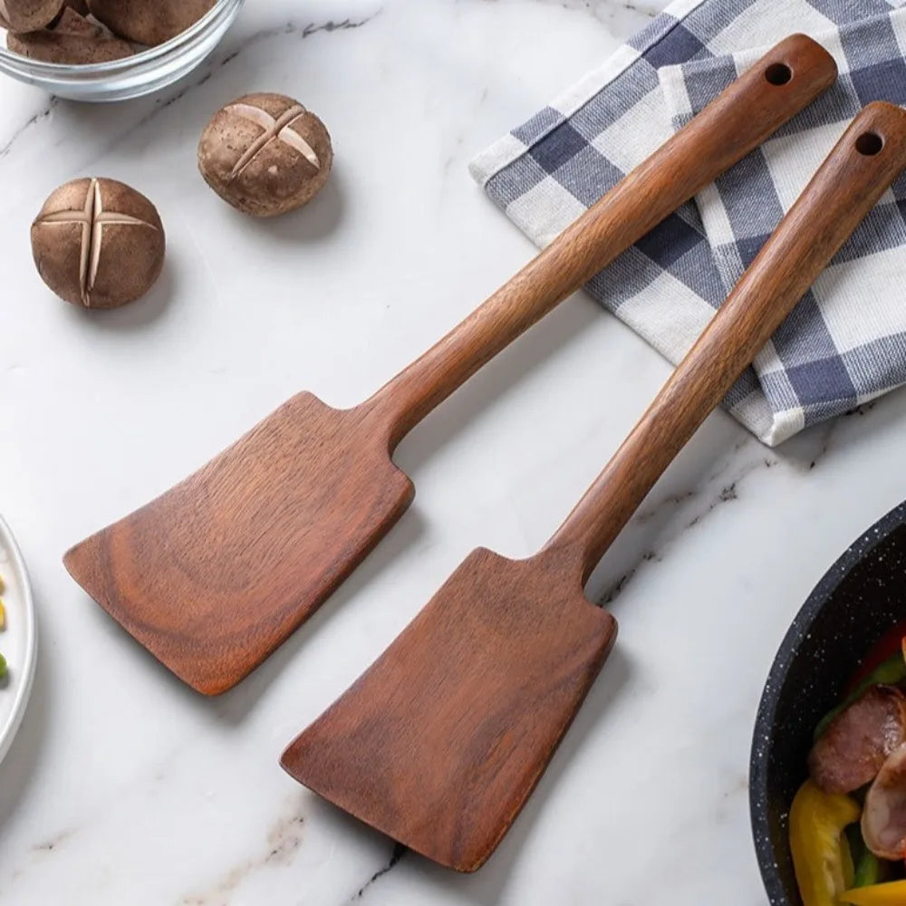 34cm Solid Wood Cooking Spatula Turners Long Handle Shovel Non-Stick Stir Fry Spatula Fried Egg Leak Shovel Kitchen Accessories