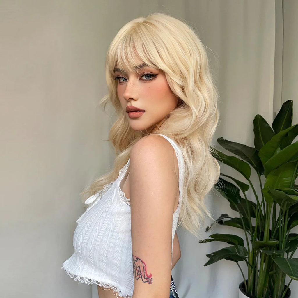 HENRY MARGU Long Wavy Blonde Synthetic Wigs Platinum Daily Natural Hair Wigs With Bangs Cosplay Wig for Women Heat Resistant