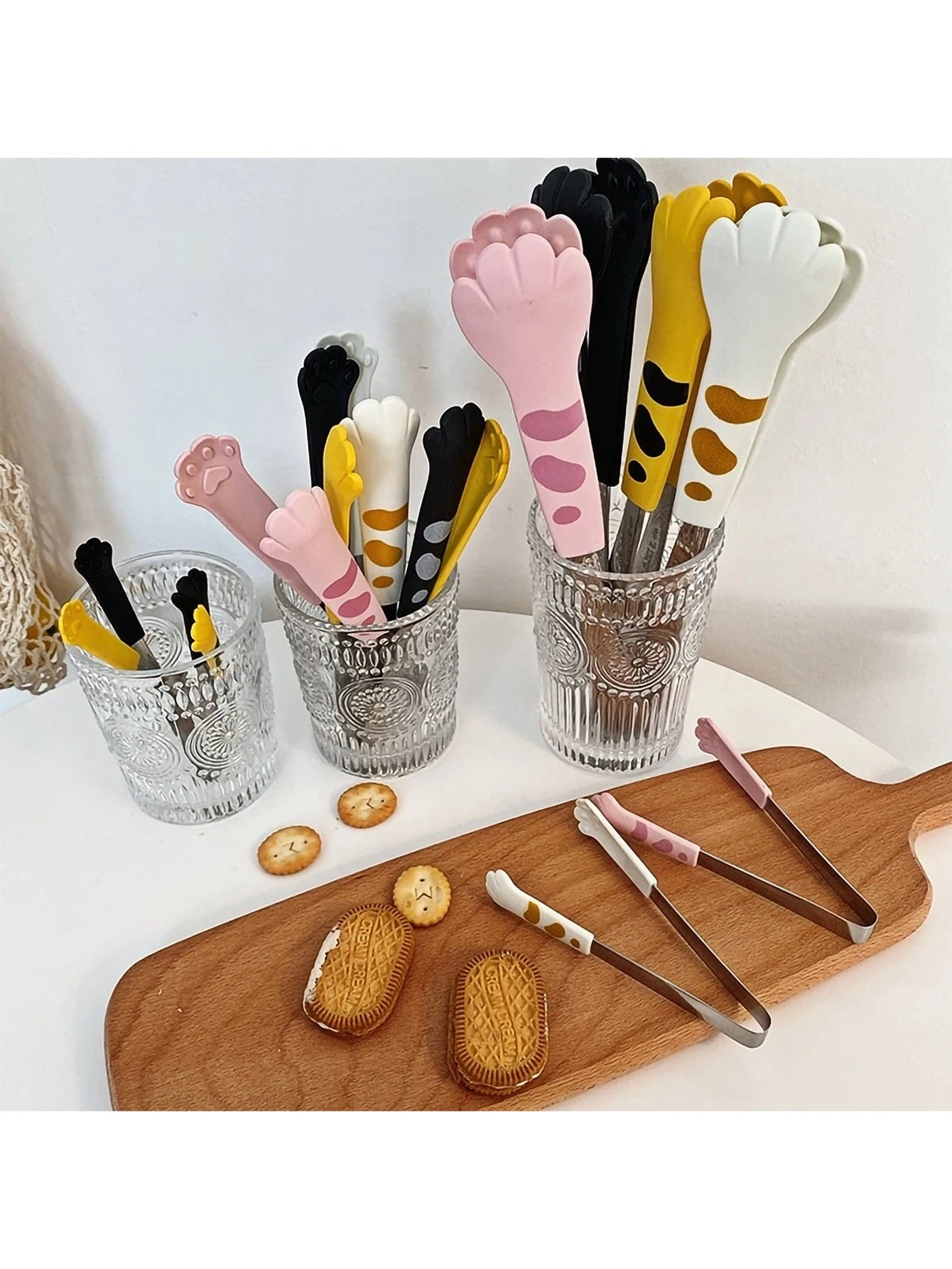 Japanese Cat Paw Shape Food Tongs Cute Cartoon Meal Tongs Stainless Steel Barbecue Tongs Sandwich Baking Clip Kitchen Gadgets