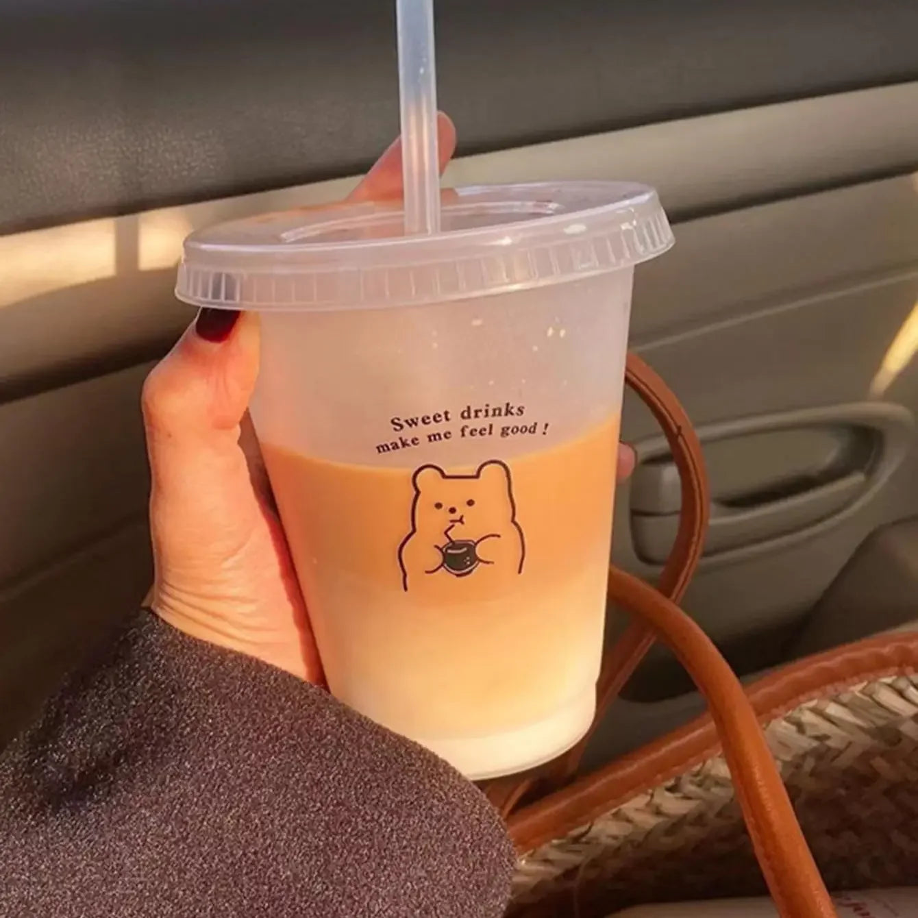 1pc-480ml/700ml Cute Water Bottle Summer Coffee Cup Plastic Straw Cup Large Capacity Handy Cup Portable Reusable Drinking Bottle