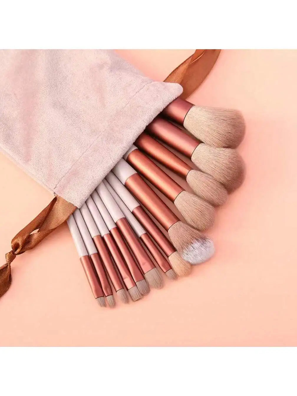 13Pcs Bean Paste Color Makeup Brush Set with Velvet Bag Soft Bristle Powder Blush Eyebrow Highlighter Brush Cosmetic Beauty Tool