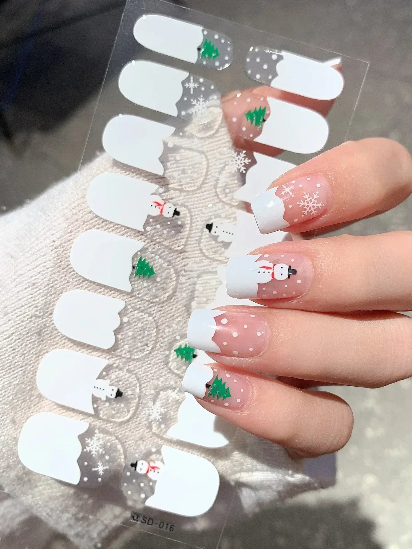 Christmas Sticker Nail Decal Winter Snowflake Semi-cured Gel Nail Wrap Sticker Long-lasting UV Lamp French Nail Decal Waterproof