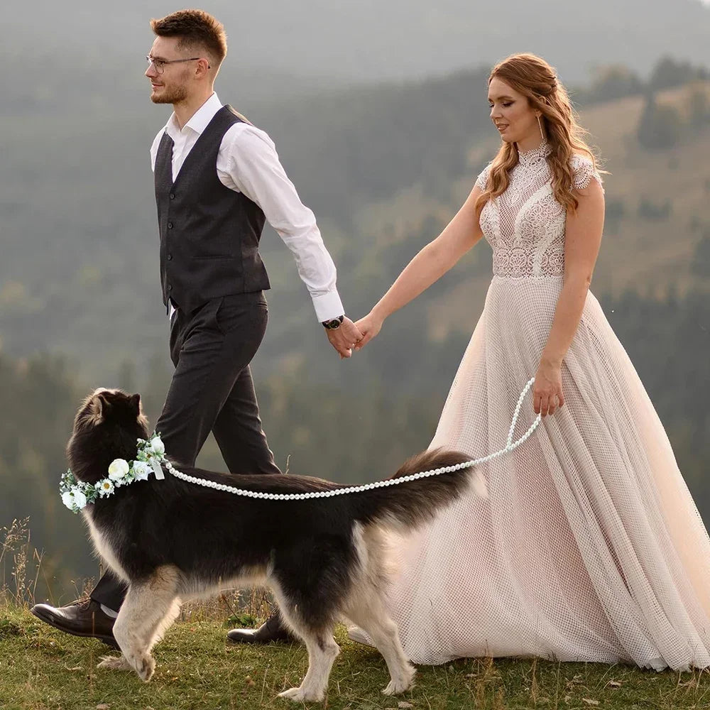 Dog Flower Collar and Leash Set for Dogs 120 cm Pearls Beaded Dog Leash Dog Collars for Wedding Attire Wreath Pet Photo Prop