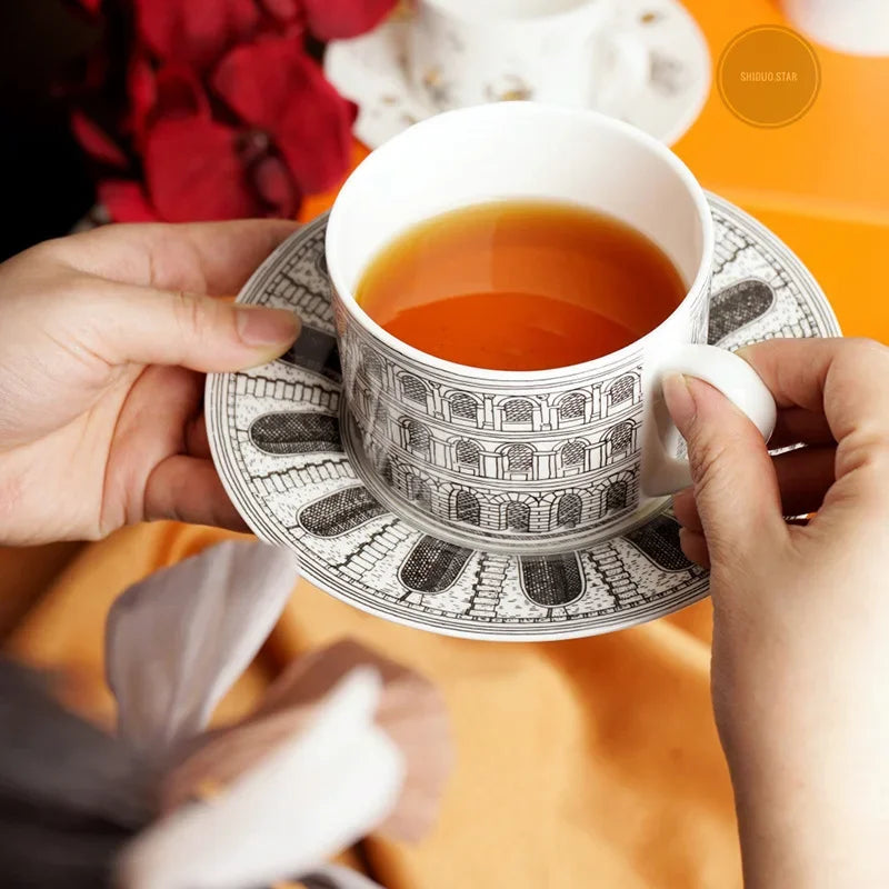Italian Ceramics Mugs Vintage Teaware Sets Coffee Cup Saucer Set with Plate 350ml Cupa for Office Flower Tea Light Luxury Gift