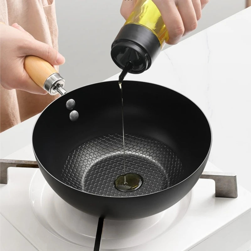 Non-stick iron pan frying pan with lid uncoated gas stove induction cooker universal stew pot cookware handmade steak wok pan