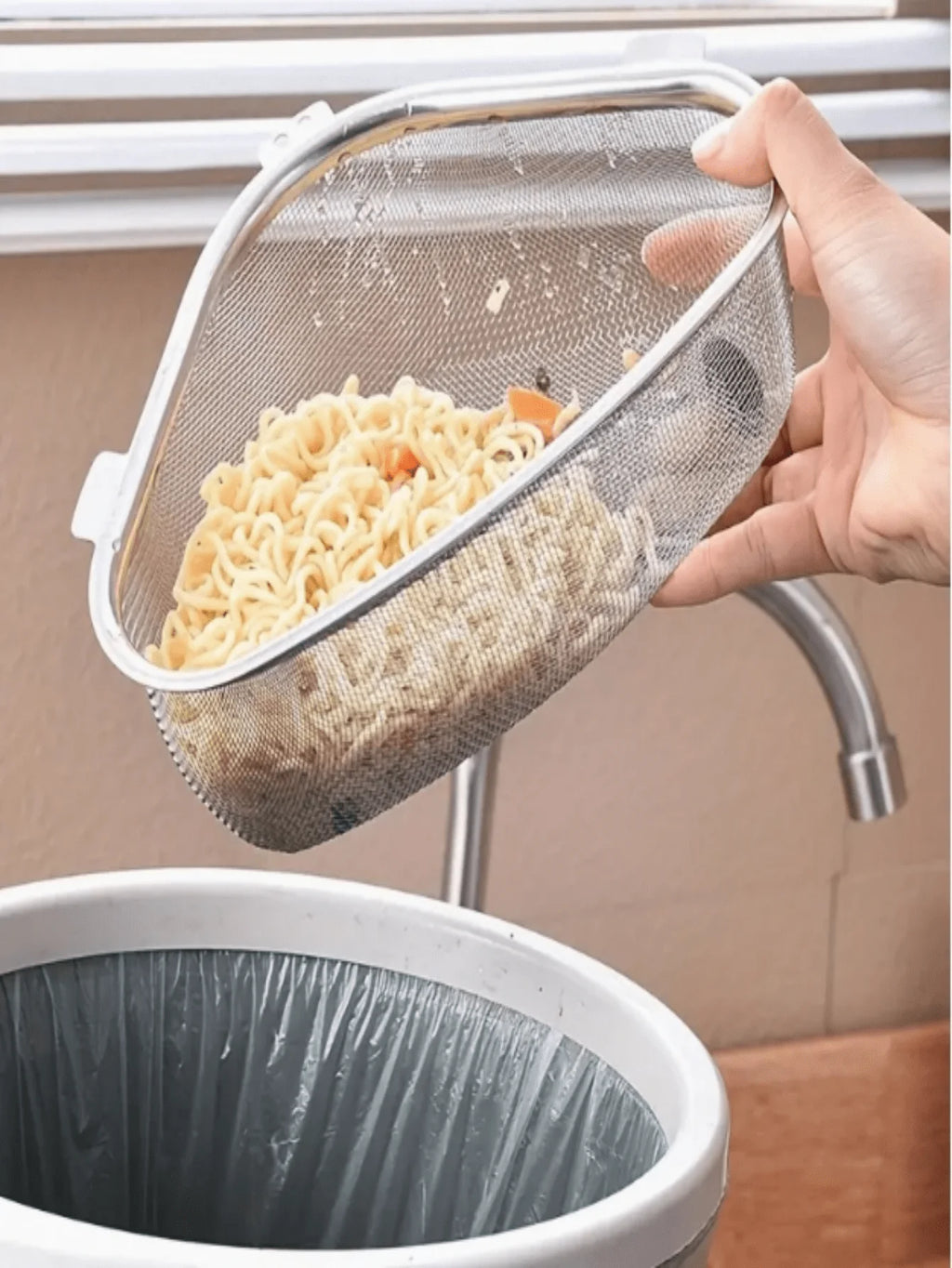 1Pc Stainless Steel Triangle Sink Drain Basket, Max Capacity 6.61lbs, Polished Surface,With Trash Residue Strainer