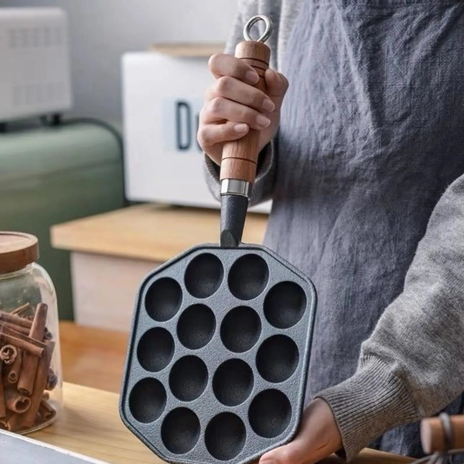 Octopus Meat Ball Mold Maker Easy To Clean 14 Holes Takoyaki Grill Pan Cast Iron Thickened Detachable Handle for Kitchen