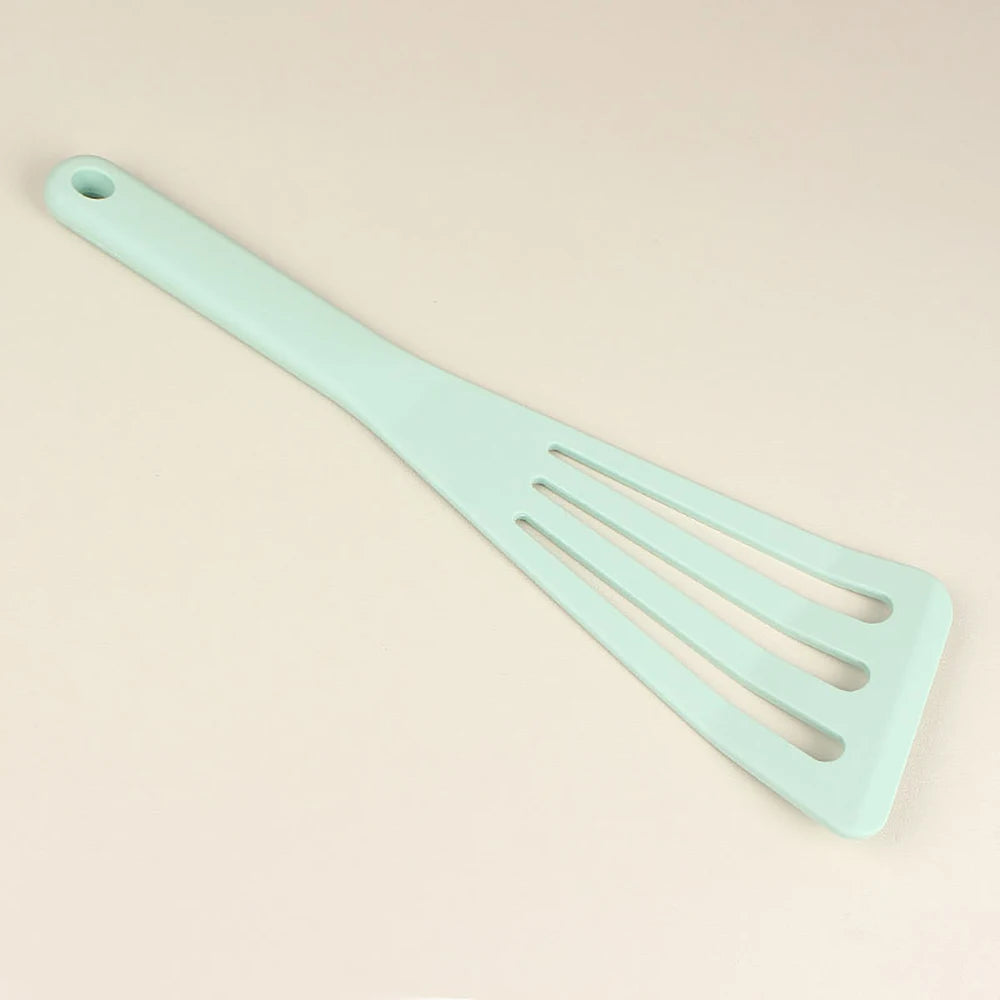 1PC Silicone Inclined Drain Shovel for Frying Fish Household non Stick Pot Shovel High-temperature Resistant Kitchen Utensils