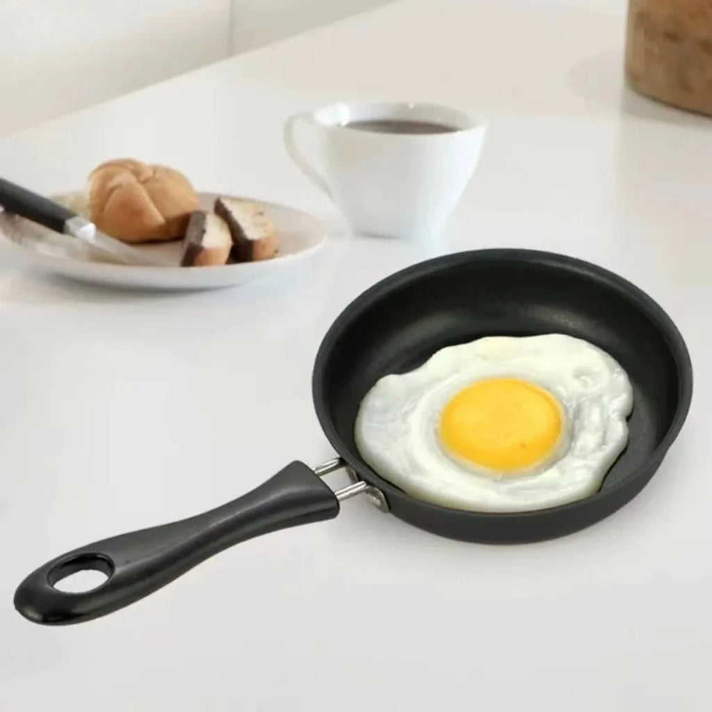 Mini Frying Pan with Handle Portable Egg Omelet Skillet Pancake Steak Cooking Pan Durable for Home Camping Kitchen Supplies