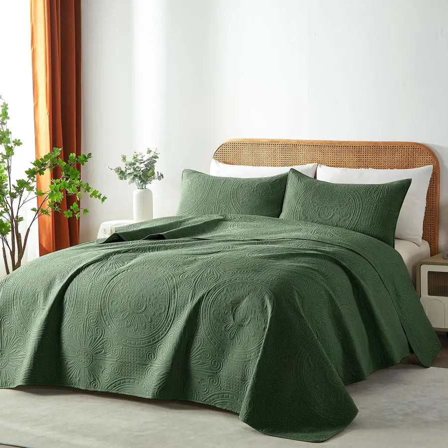 King Cal King Quilt Set Olive Green,Ultrasonic Embossed Bedspread, Lightweight Microfiber Coverlet, Modern Thin Bedding Set for