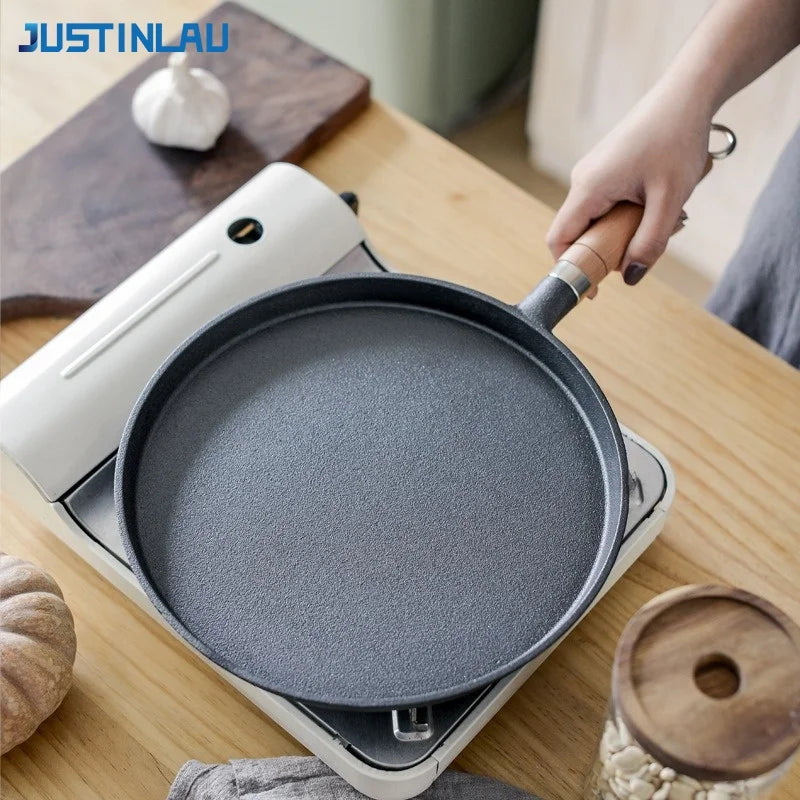 JUSTINLAU Cast iron Frying Pan Uncoated Flat-bottomed Pan Nonstick Steak Pancake Barbecue Baking Pan with Anti-scald Wood Handle