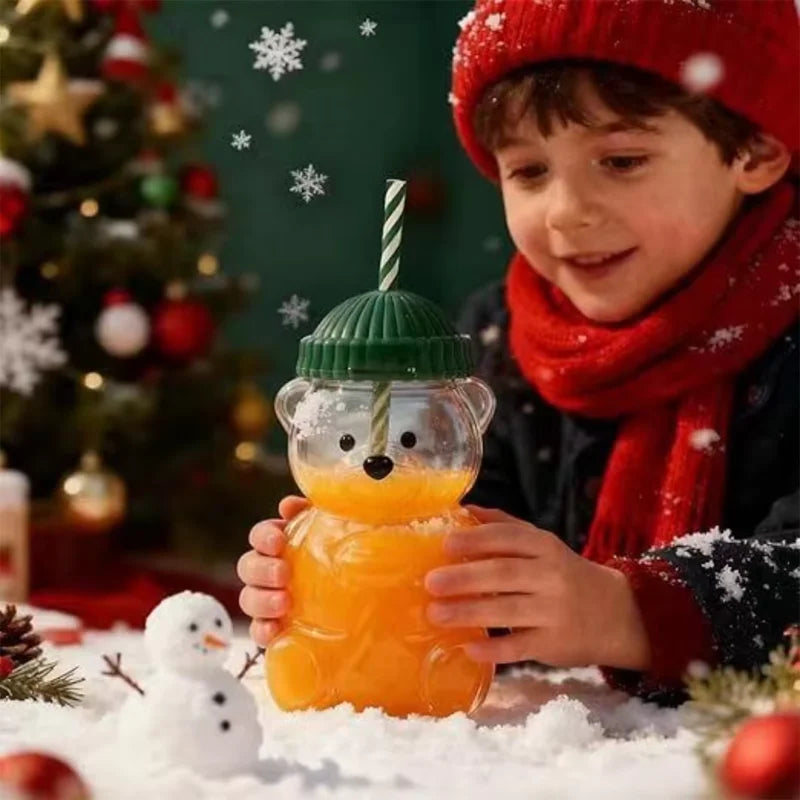new cute bear-shaped glass cup comes with a straw. It is suitable for home, office, or bar use, and is fashionable and stylish.