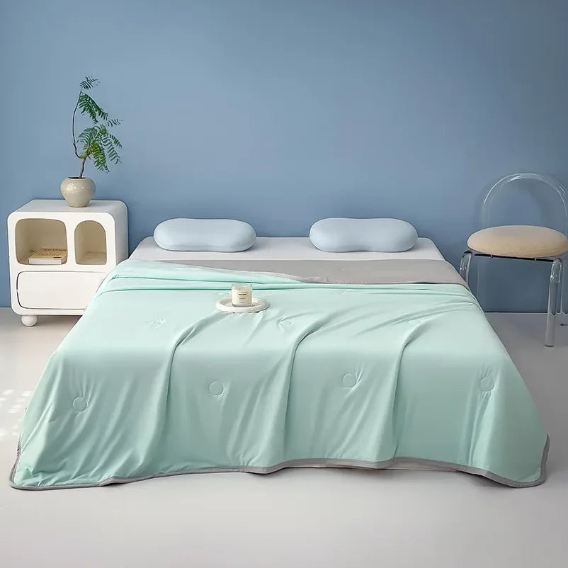 Summer Cooling Comforter Grade A Air Condition Comforter Breathable Cool Comforter for Hot Sleepers and Night Sweats Nap Blanket