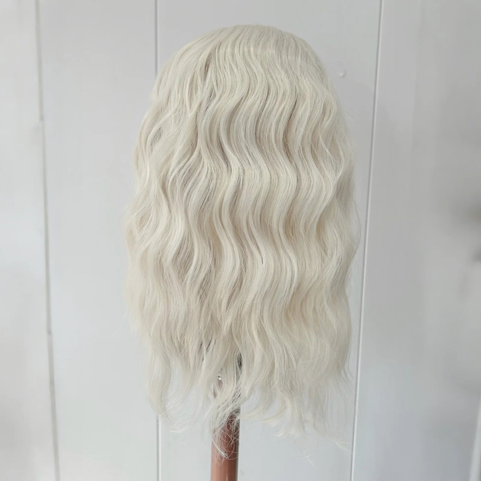 Short 60 Blonde Curly Wavy Synthetic Lace Front Bob Wigs for Women Pre Plucked Hairline Platinum White Deep Wave Daily Party Use