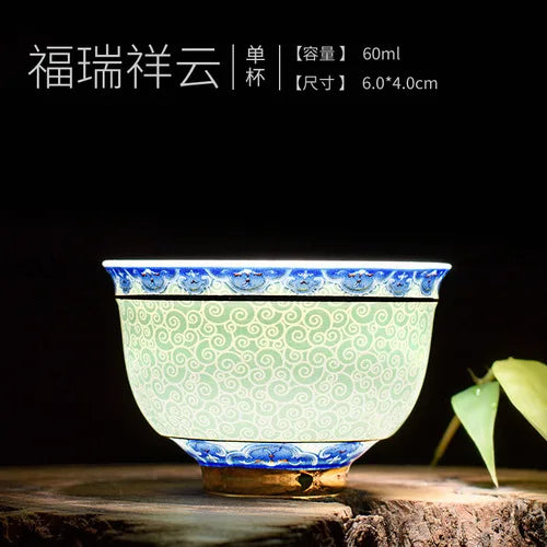 Blue and white porcelain tea cup retro master cup small tea bowl ceramic kung fu tea set Phnom Penh tea bowl single cup