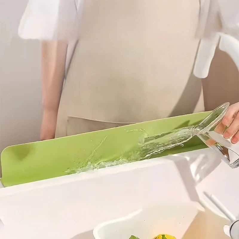 Silicone Sink Baffle Splash Guard Waterproof Splatter with Suction Cup Non Slip Water Dam For Washing Dishes Kitchen Supplies
