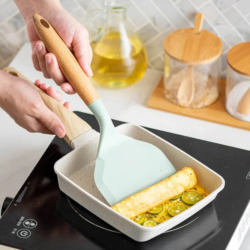 2Pcs Silicone Spatula Wide Mouth Tamagoyaki Shovel Beef Non-Stick Wooden Handle Meat Egg Frying Cooking Tool Kitchen Gadgets