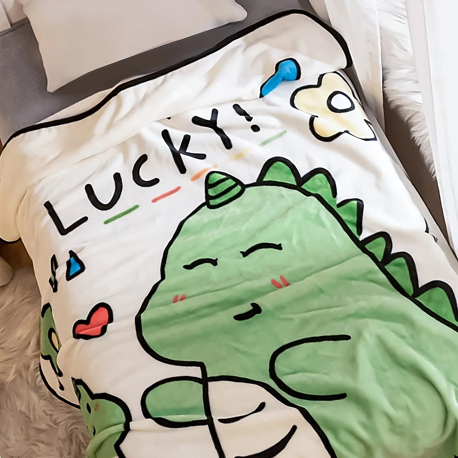 1Pc, Cartoon Flannel Blanket, Cute Animal Pattern Throw Blanket, Soft and Comfortable Sofa Bed Office Blanket, Small Throw Blanket, Nap Blanket, Birthday, Christmas, Halloween Gift